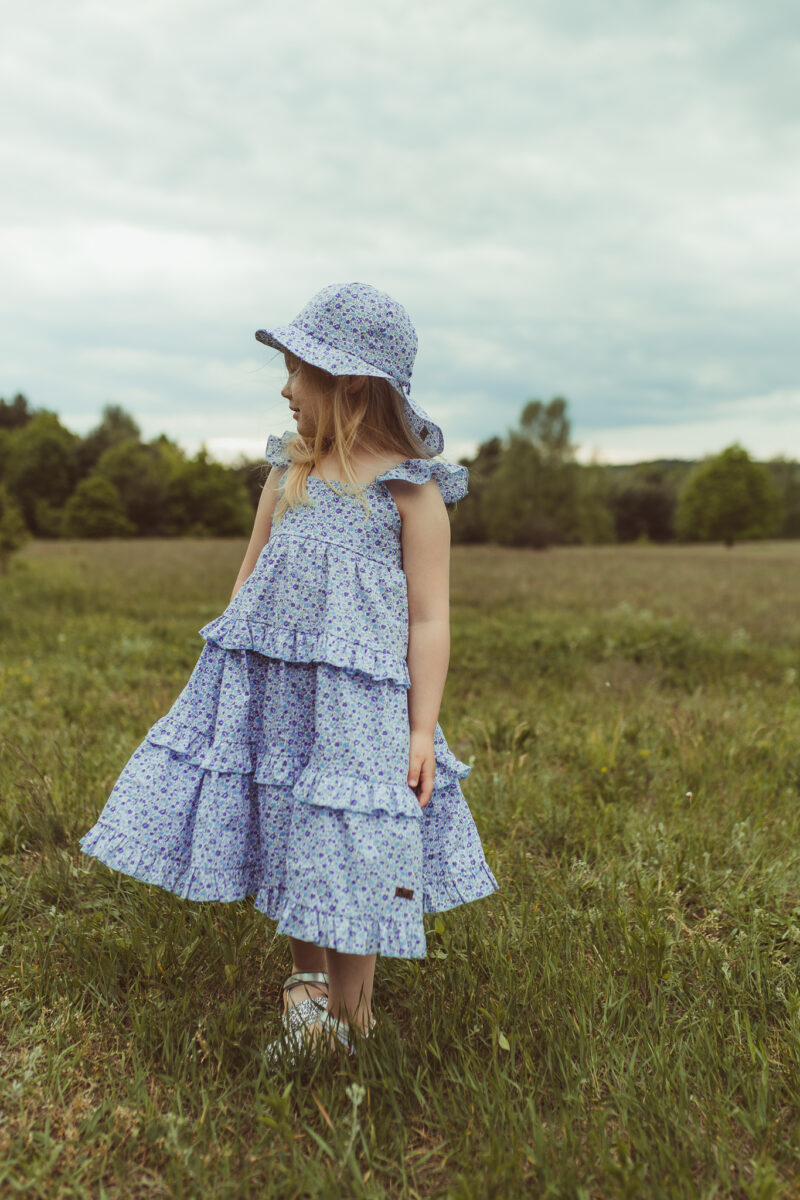 Sukienka Veronica niebieska marki Latolla. Modne ubrania i dodatki dla dziewczynki.